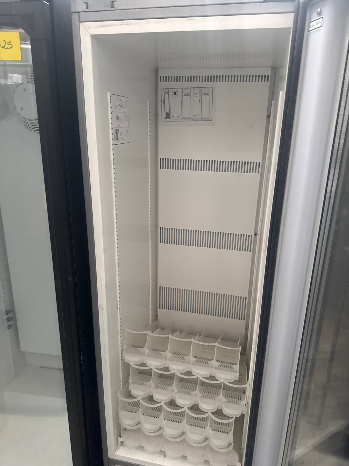 Coca Cola Display Fridge - Grade A (Great)