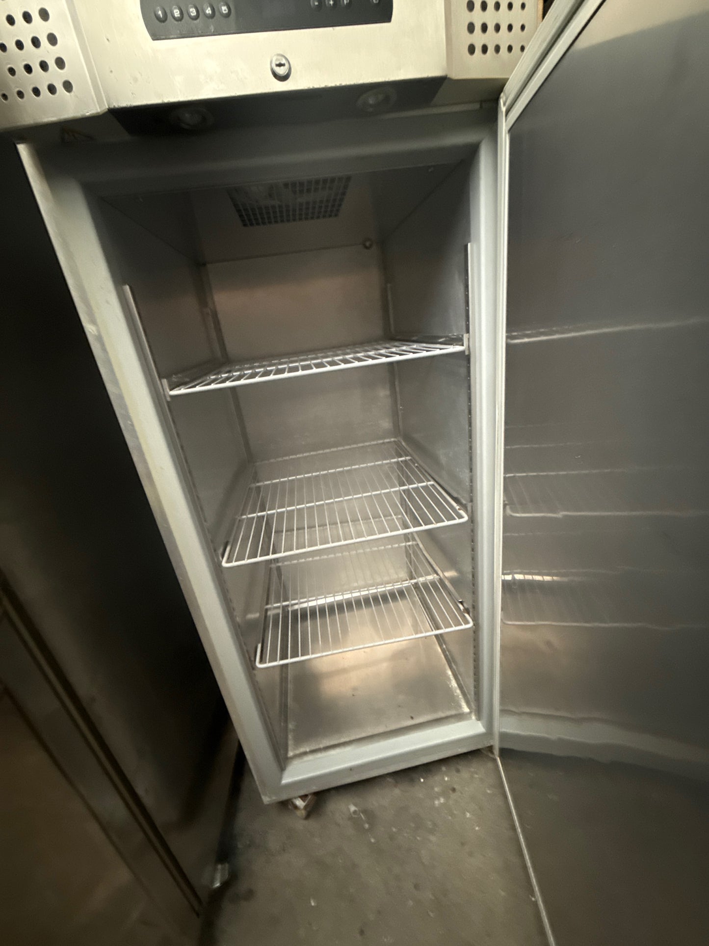 GRAM Fridge - Grade B (Good)