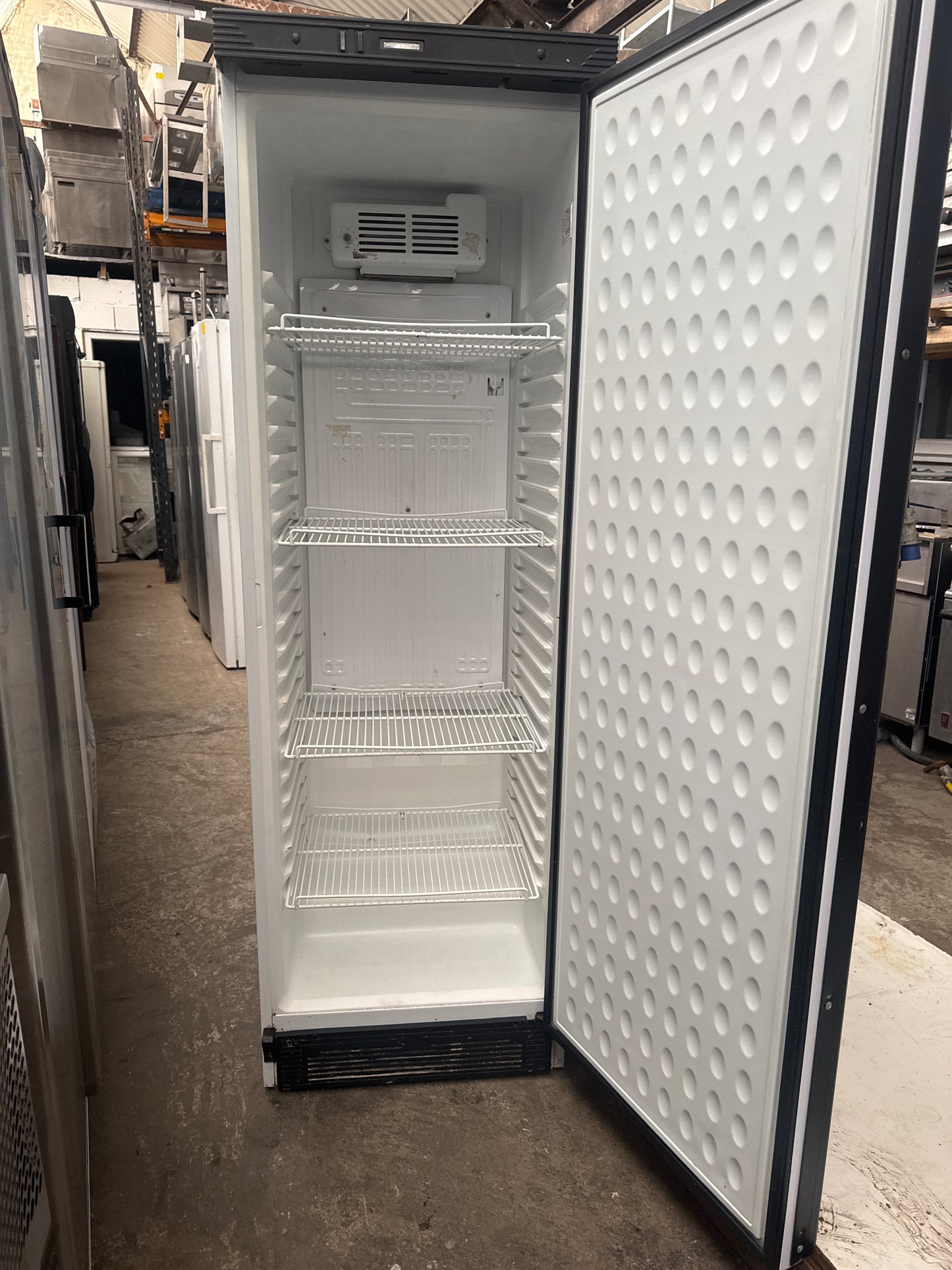 Tefcold sd1380 Fridge - Grade B (Good)